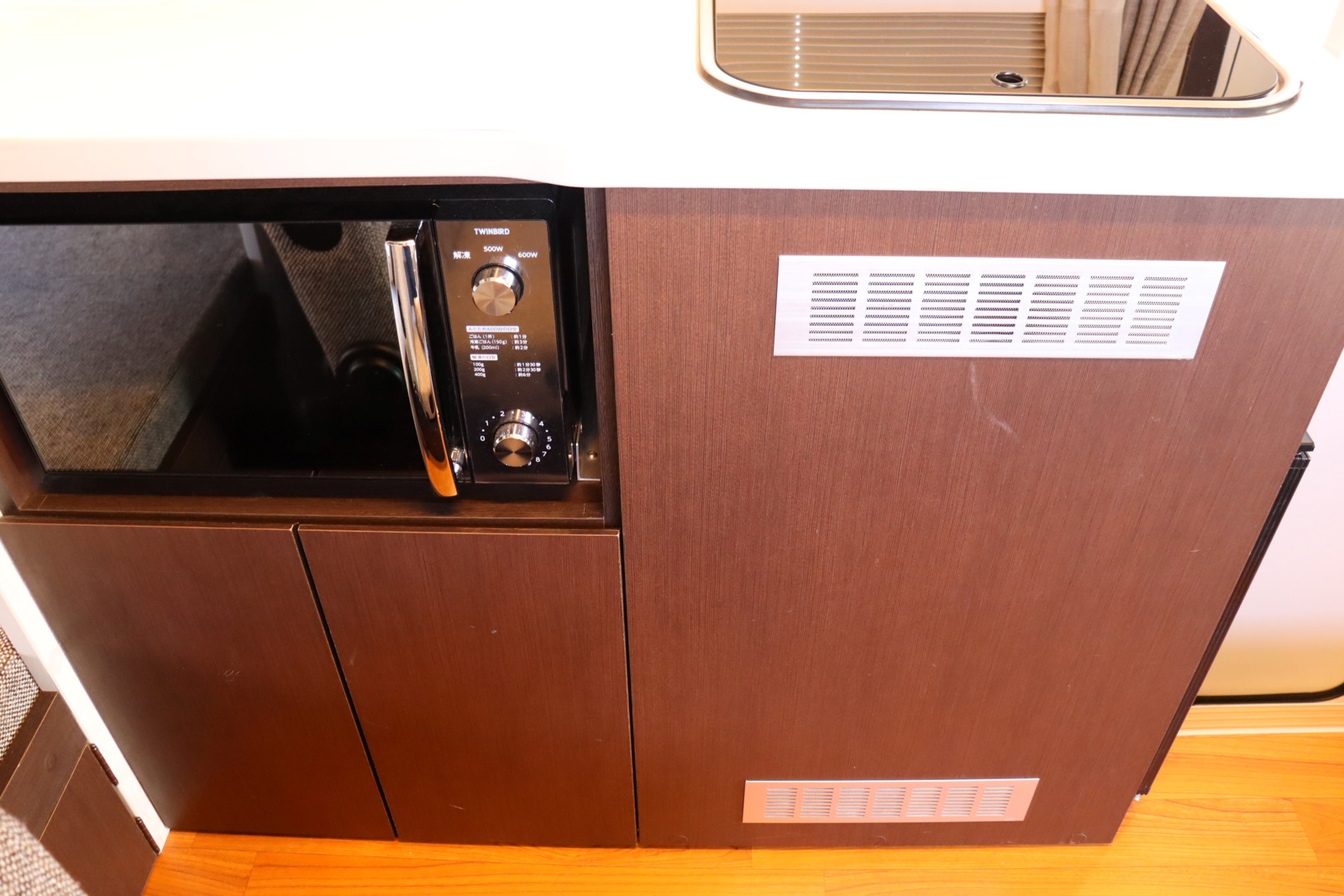 キャンピングカーキャブコン