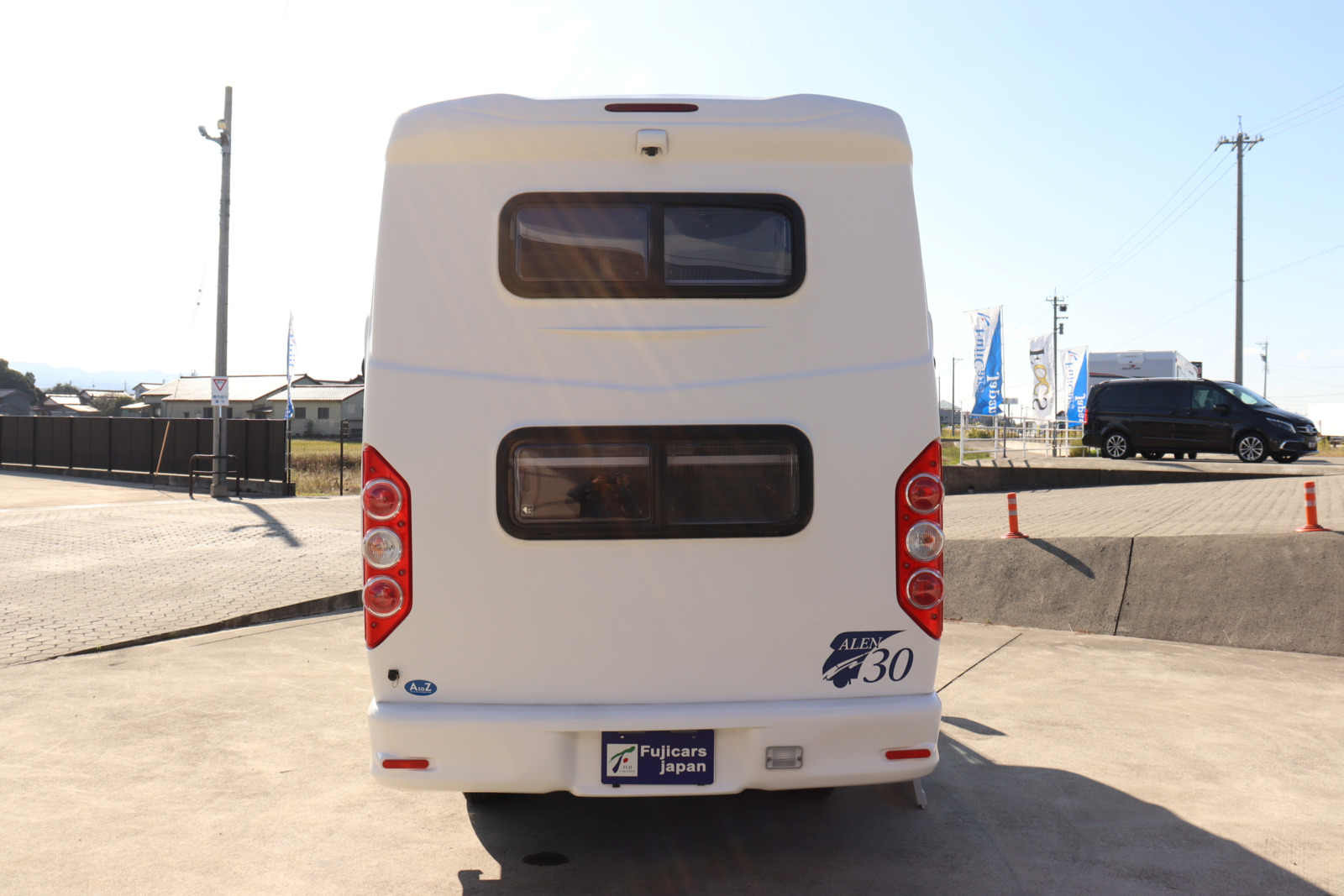 キャンピングカーキャブコン