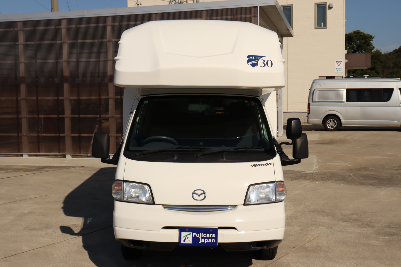 キャンピングカーキャブコン