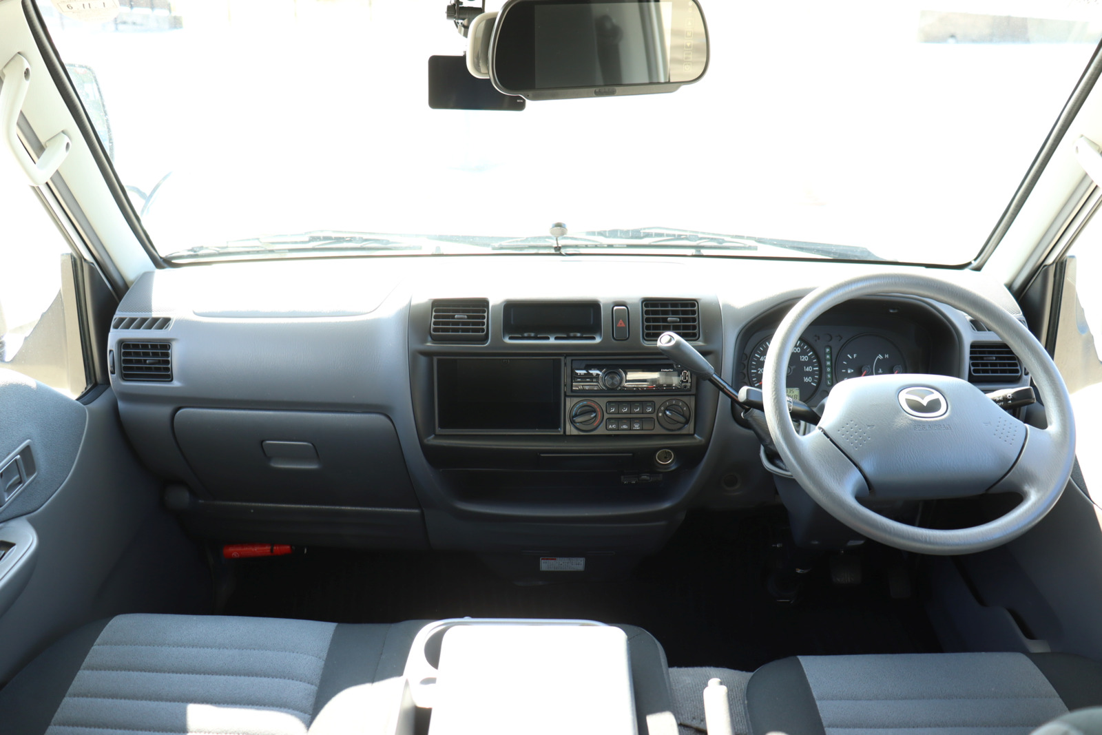 キャンピングカーキャブコン