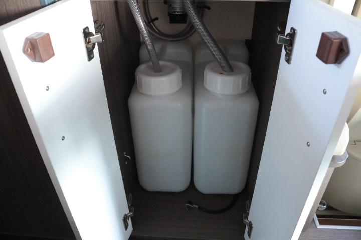 キャンピングカーキャブコン