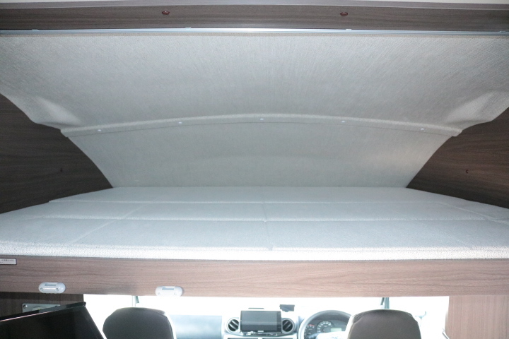 キャンピングカーキャブコン