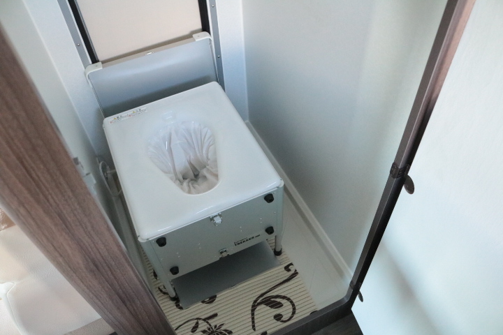 キャンピングカーキャブコン