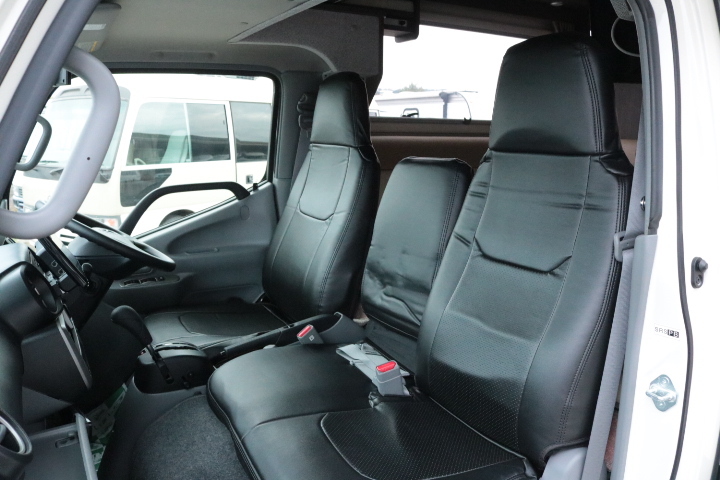 キャンピングカーキャブコン