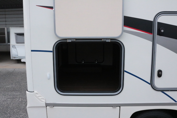 キャンピングカーキャブコン