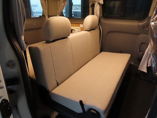 キャンピングカーバンコン