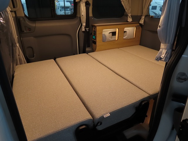 キャンピングカーバンコン