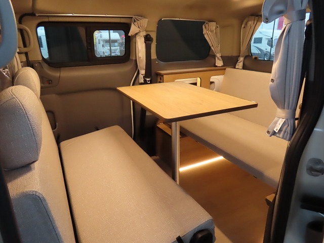 キャンピングカーバンコン