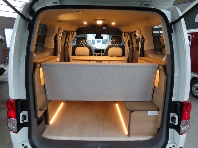 キャンピングカーバンコン