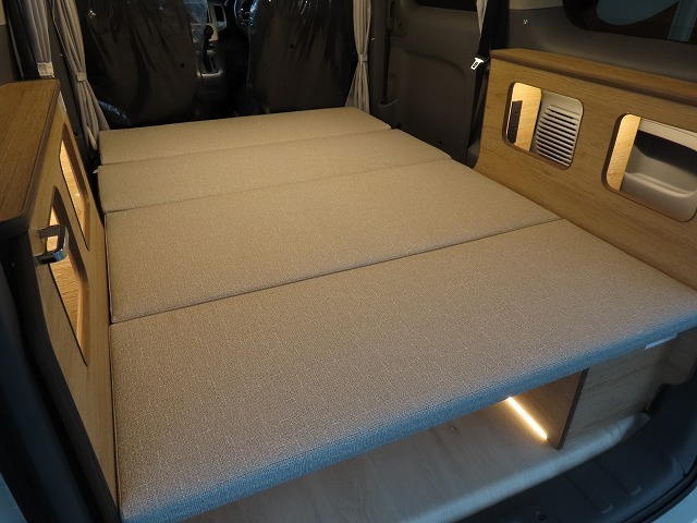 キャンピングカーバンコン