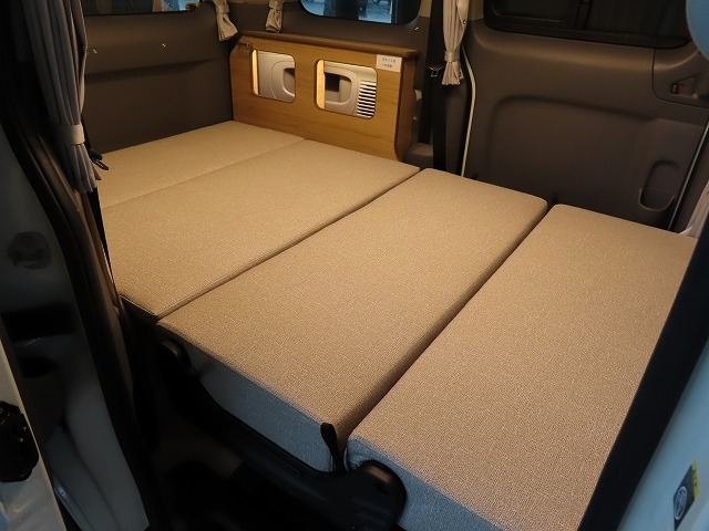 キャンピングカーバンコン