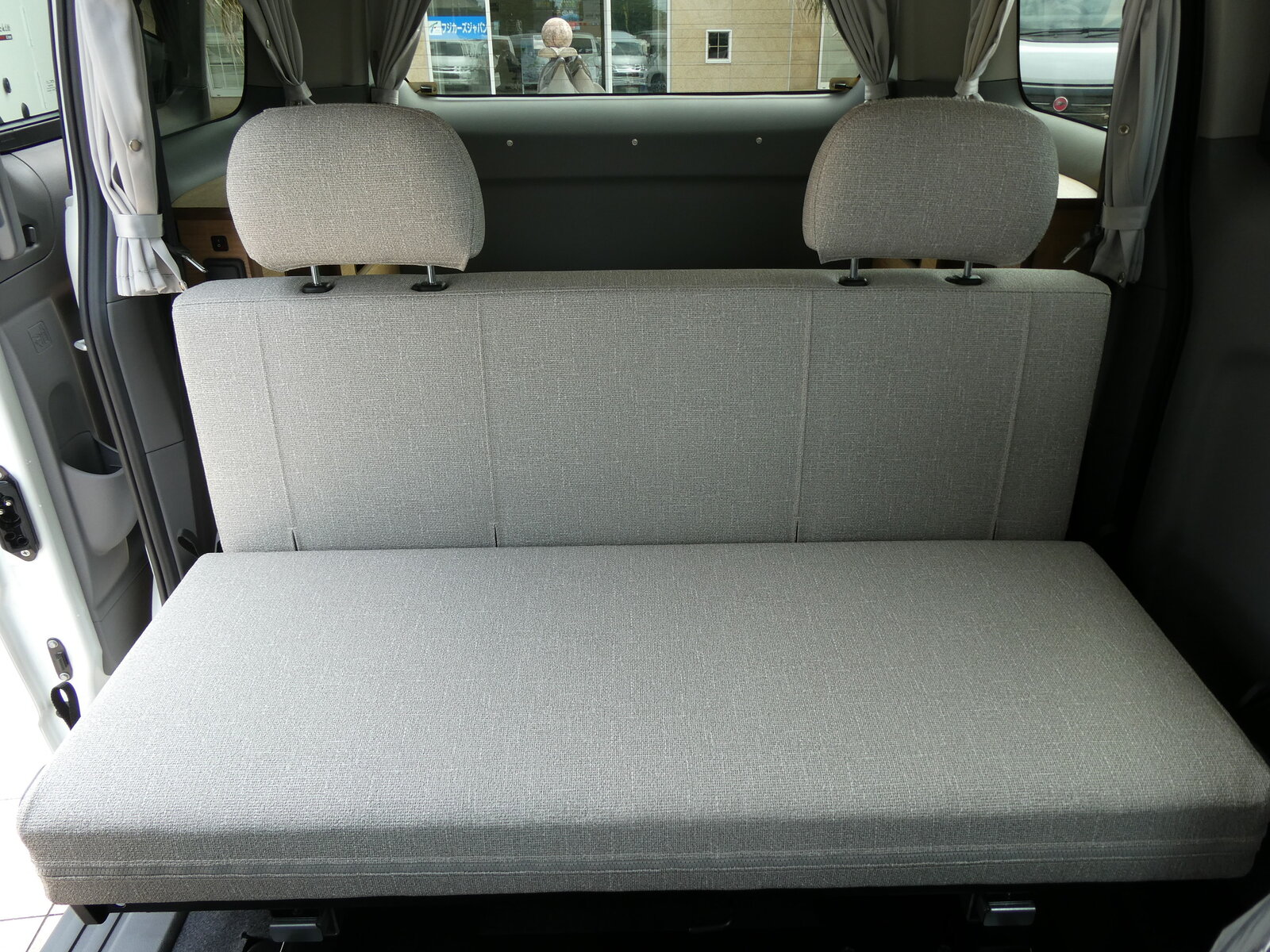 キャンピングカーバンコン