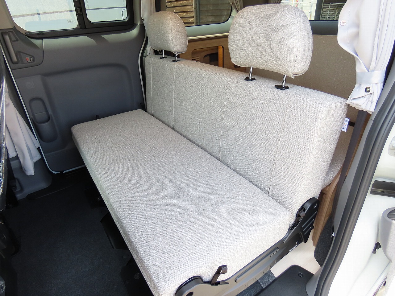 キャンピングカーバンコン