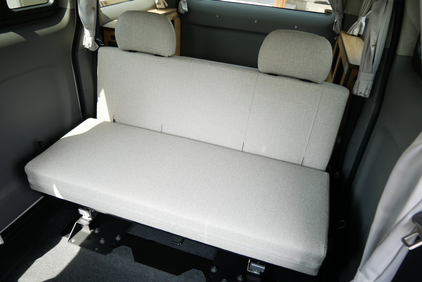 キャンピングカーバンコン