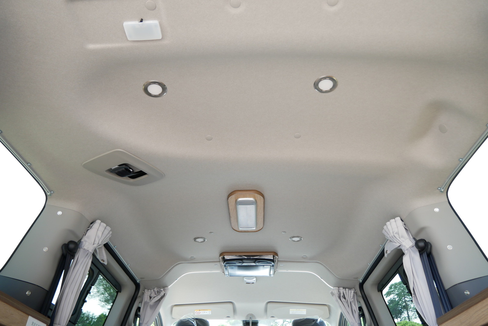 キャンピングカーバンコン