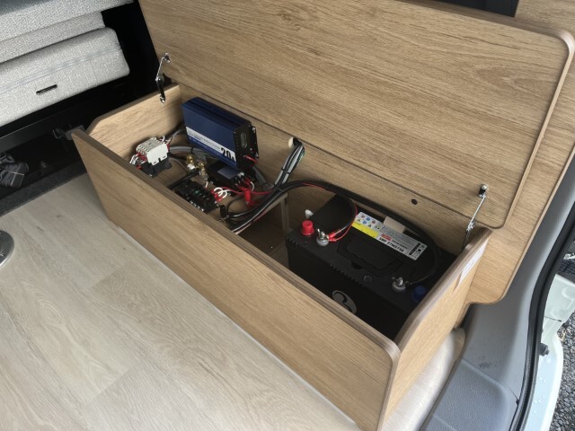 キャンピングカーバンコン