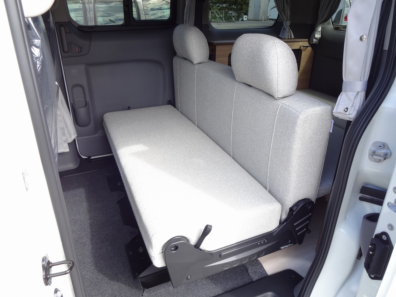 キャンピングカーバンコン