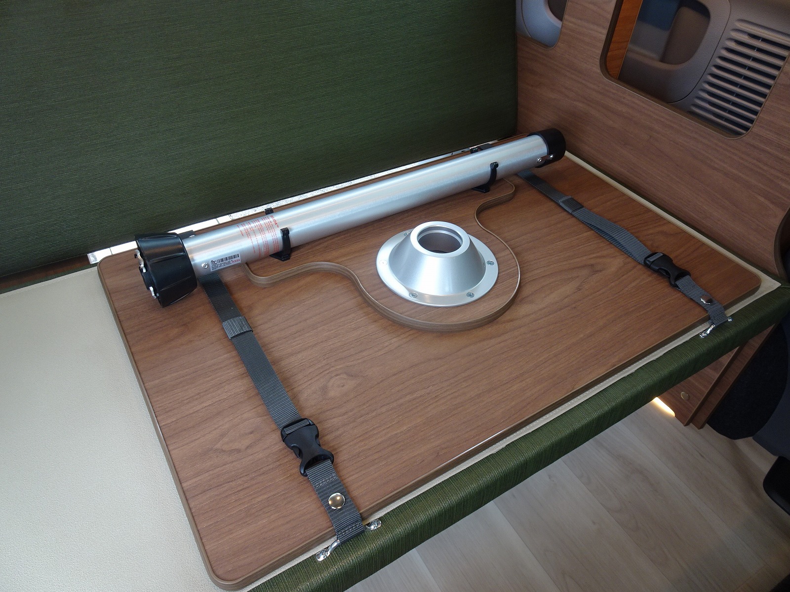 キャンピングカーバンコン