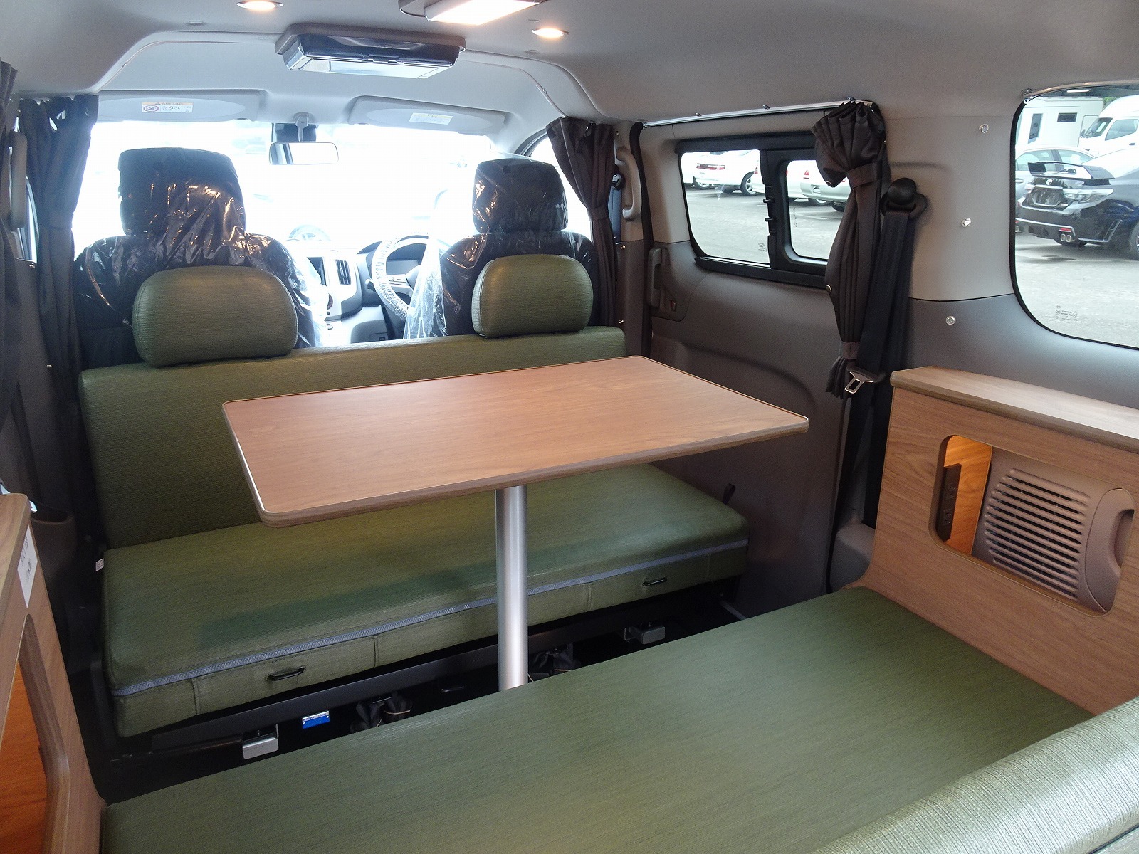 キャンピングカーバンコン