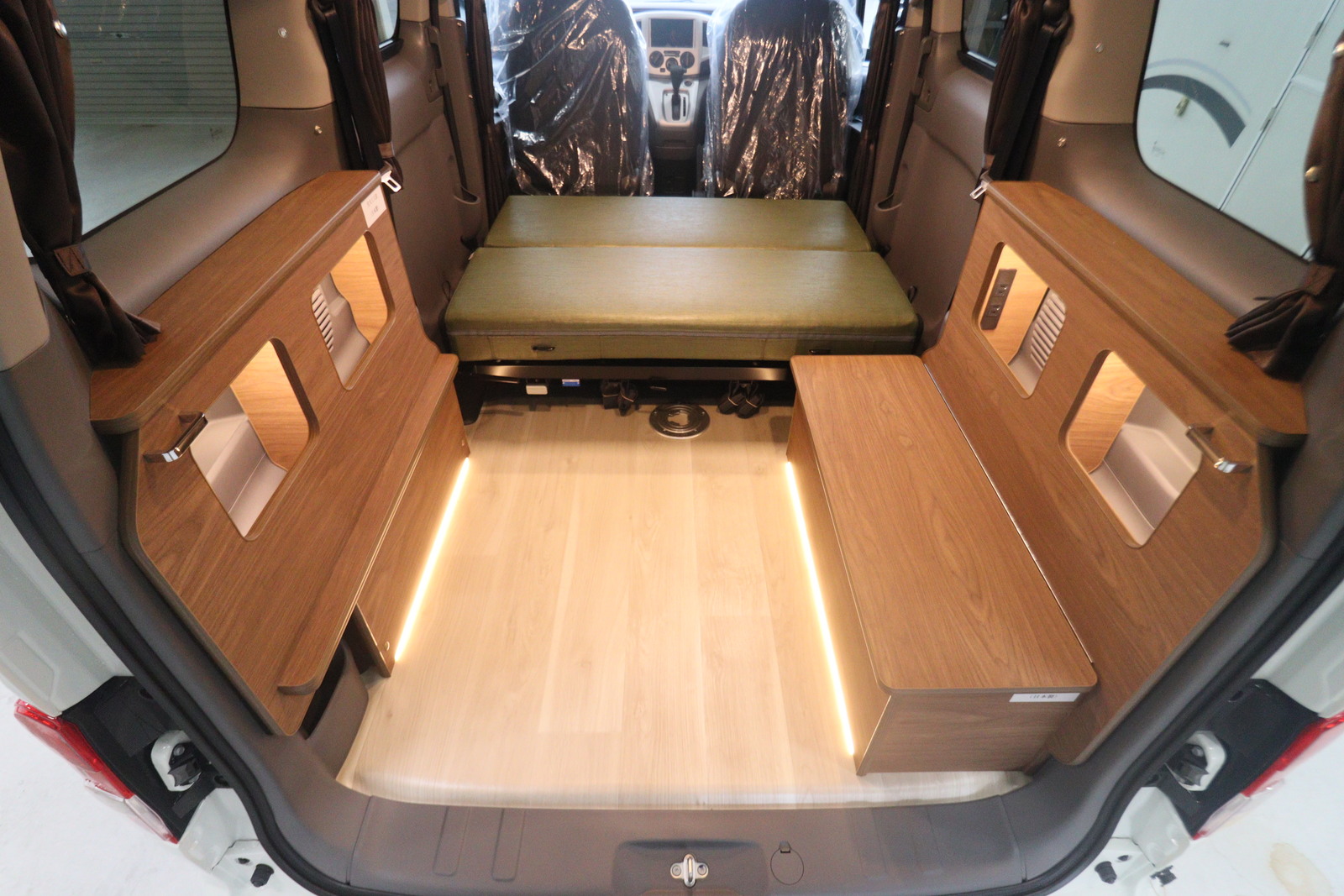 キャンピングカーバンコン