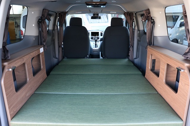 キャンピングカーバンコン