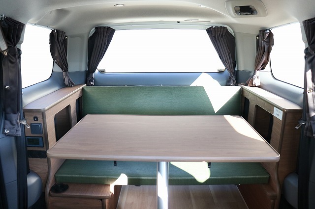 キャンピングカーバンコン