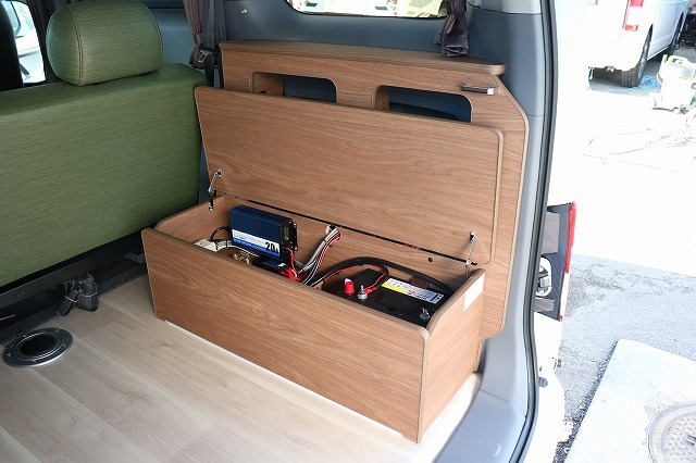 キャンピングカーバンコン