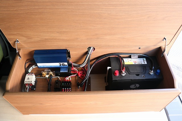 キャンピングカーバンコン