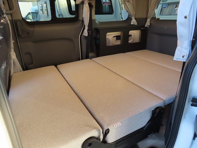 キャンピングカーバンコン