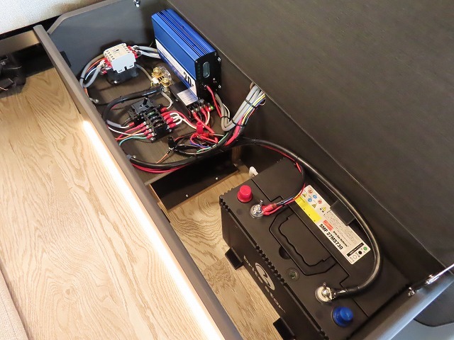 キャンピングカーバンコン