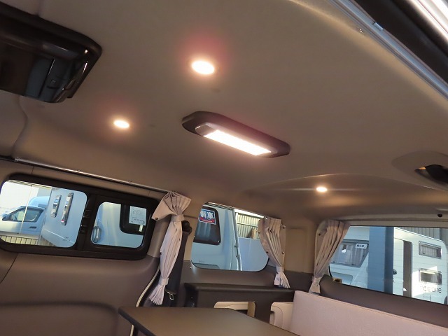 キャンピングカーバンコン