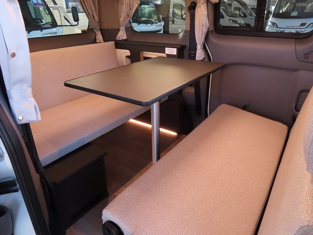 キャンピングカーバンコン