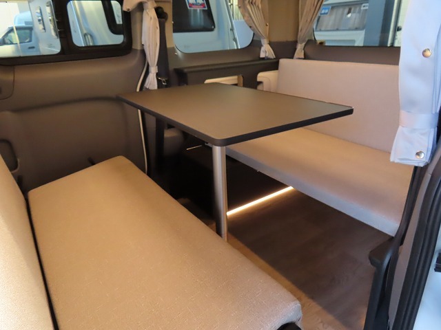 キャンピングカーバンコン