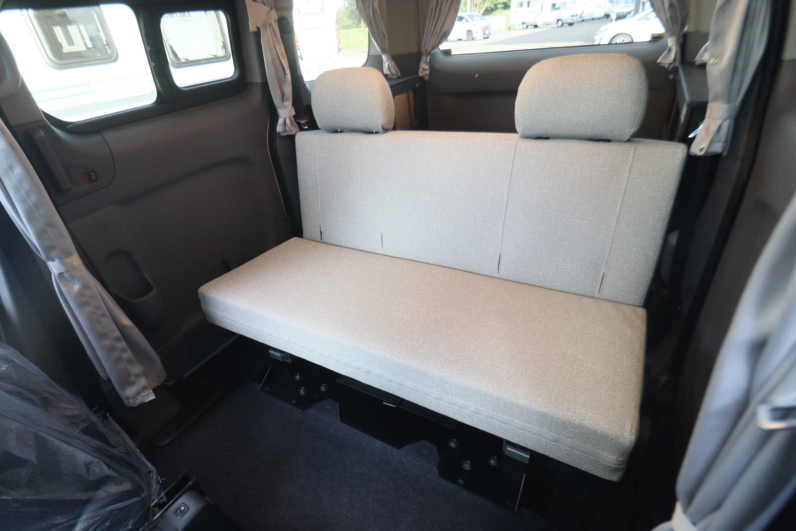 キャンピングカーバンコン