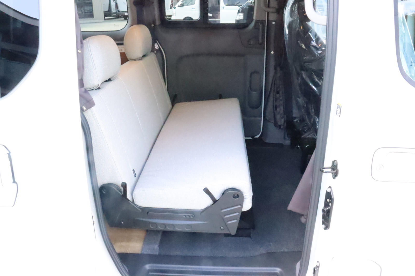 キャンピングカーバンコン