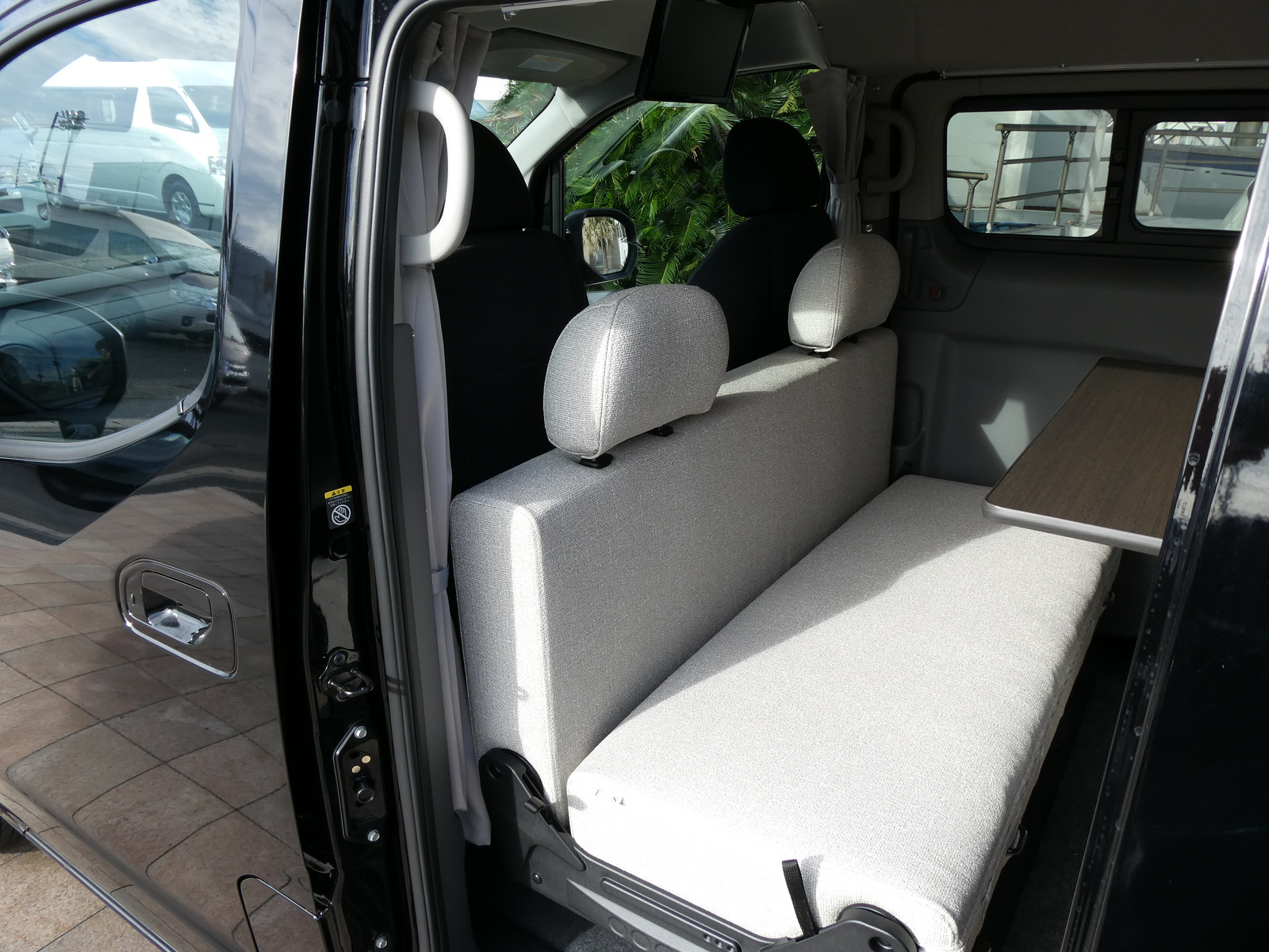 キャンピングカーバンコン