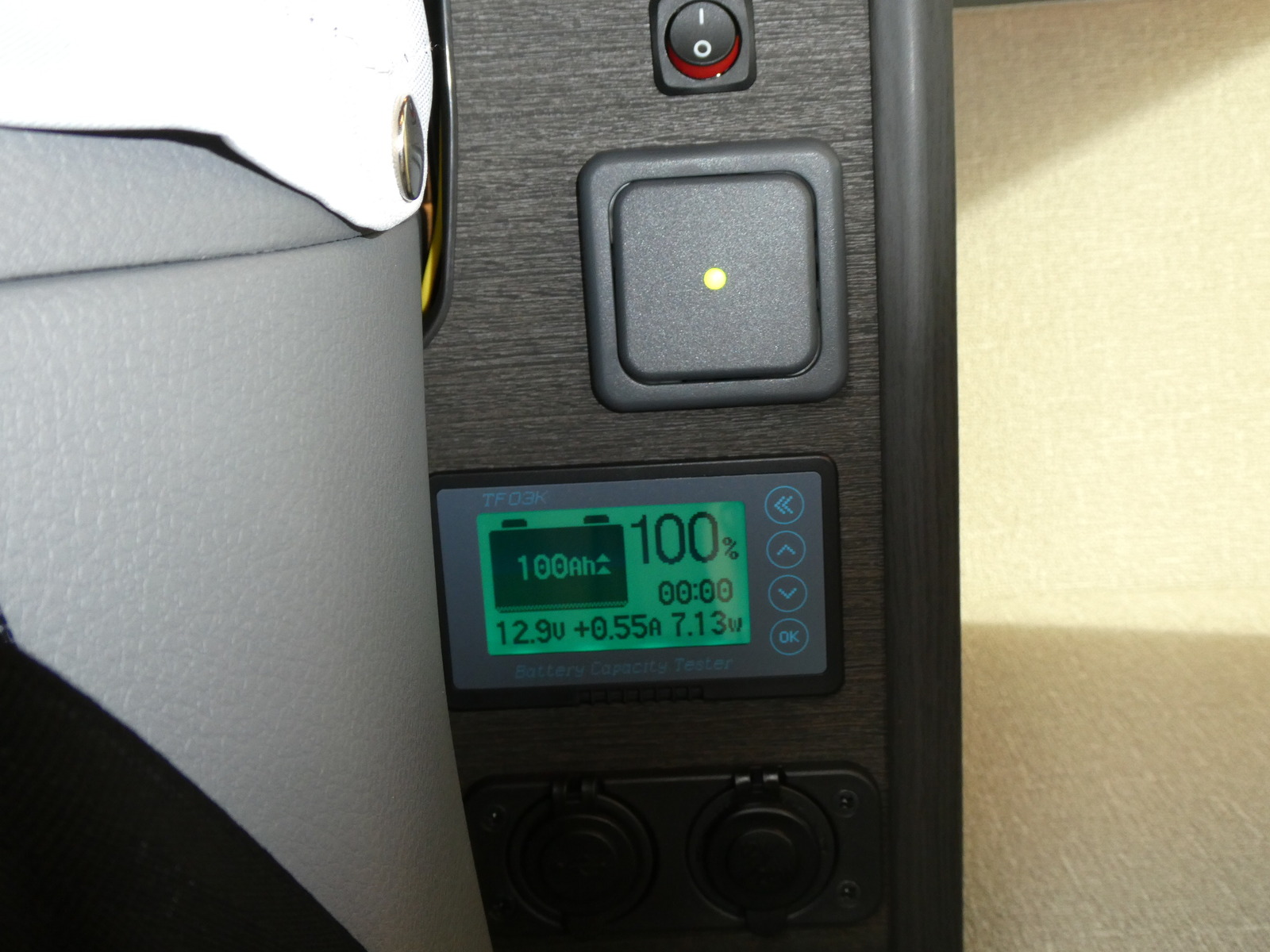 キャンピングカーバンコン