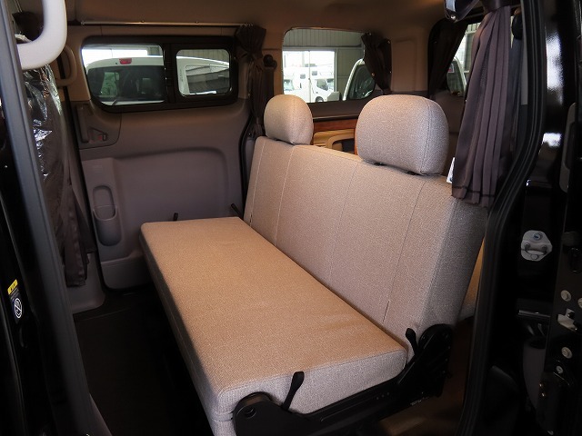 キャンピングカーバンコン