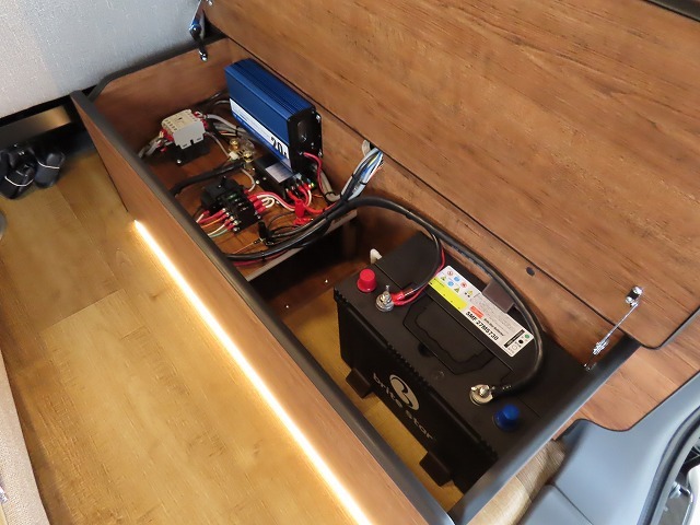 キャンピングカーバンコン