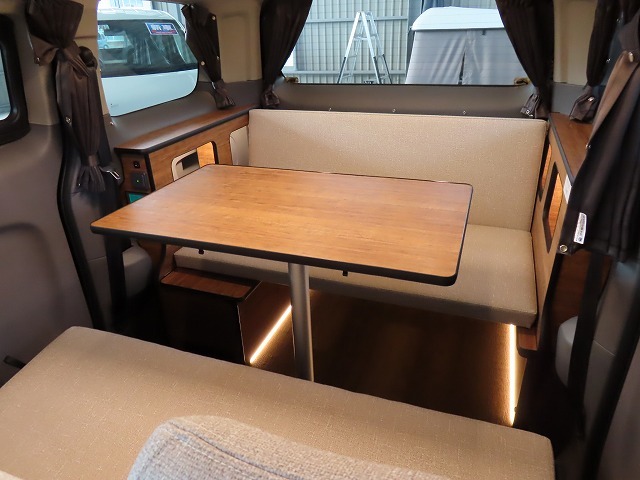 キャンピングカーバンコン