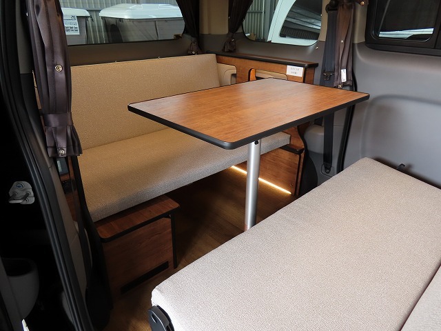 キャンピングカーバンコン