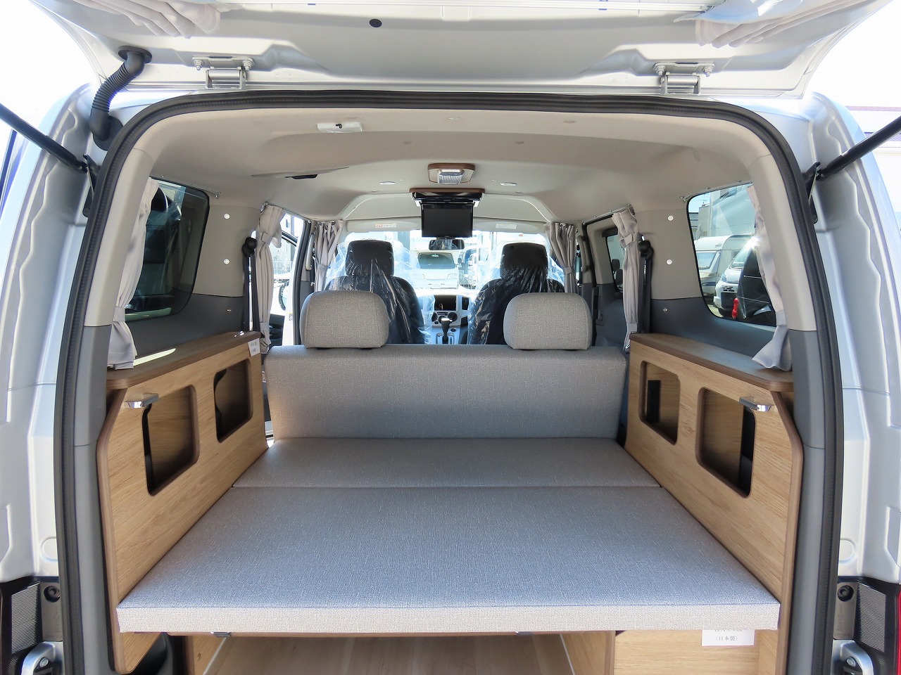 キャンピングカーバンコン