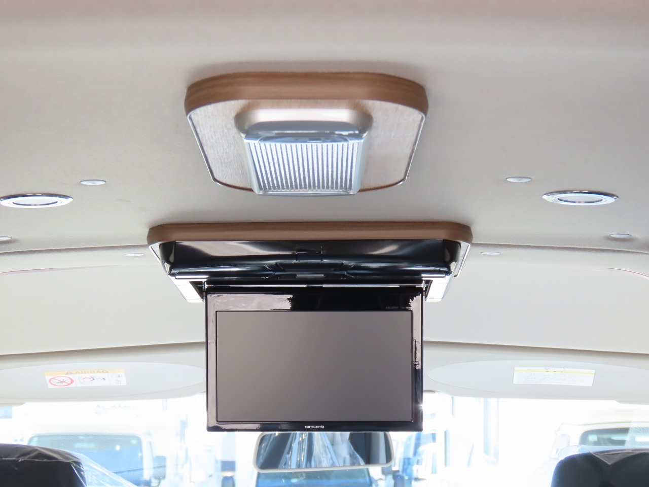 キャンピングカーバンコン