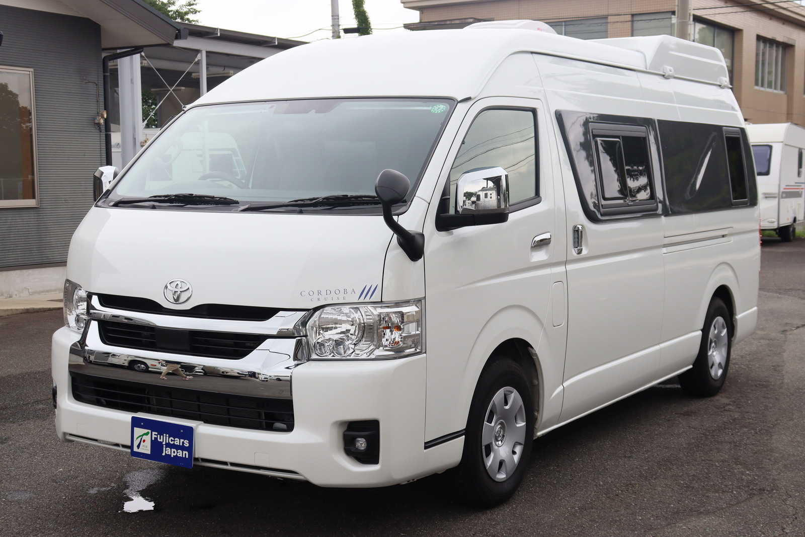 キャンピングカーバンコン