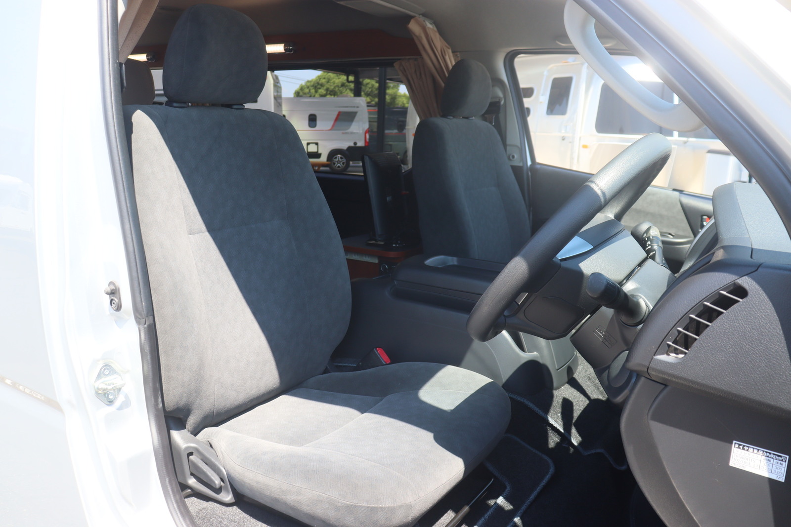 キャンピングカーバンコン