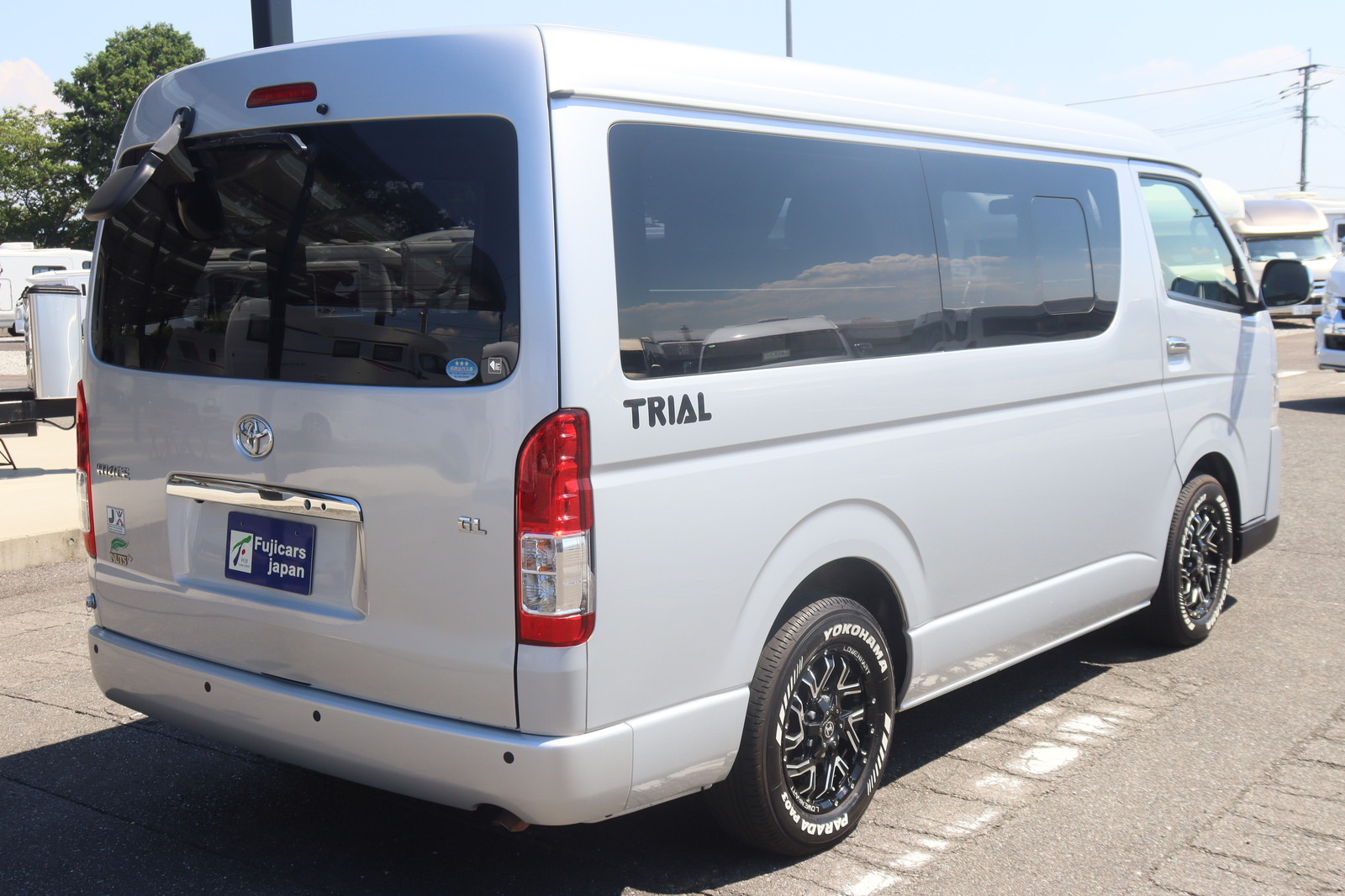 キャンピングカーバンコン