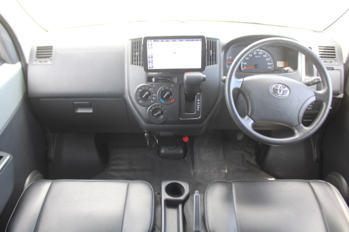 キャンピングカーキャブコン