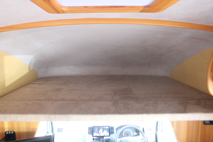 キャンピングカーキャブコン