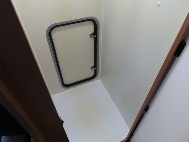 キャンピングカーキャブコン