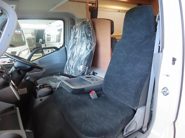 キャンピングカーキャブコン